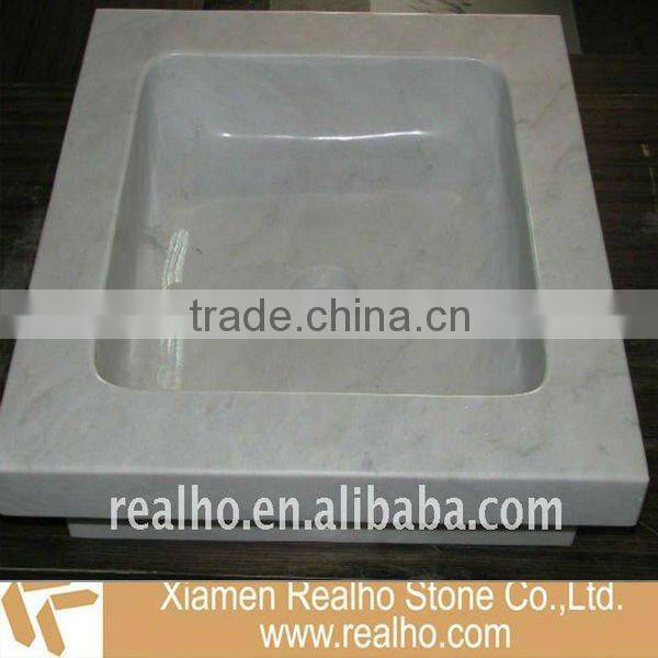 black marble bathroom sink