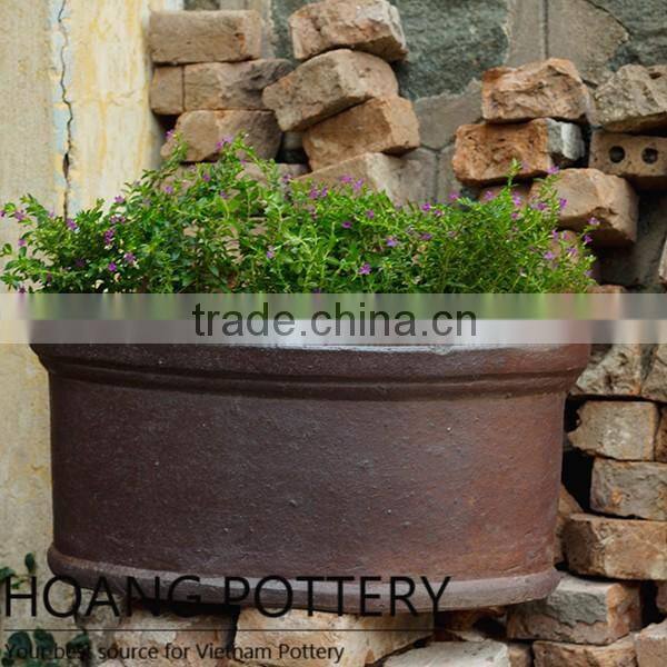 Wholesale Vietnam Giant Terracotta Dark Clay Flower Pot