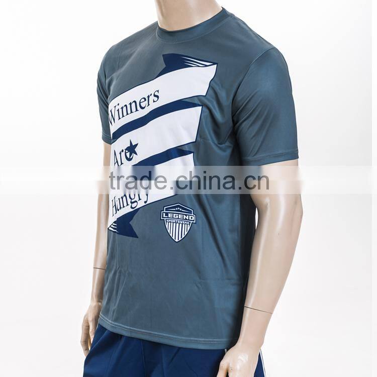 Custom made soccer uniforms, soccer kits and soccer training suit, soccer jersey and soccer shorts