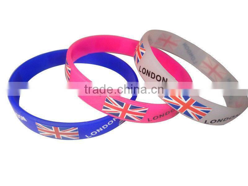 Many kinds of silicon wristband women and men custom silicone bracelet