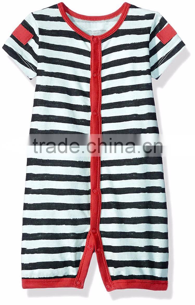 (Latest Style) 2017 Stripped Black and White Cotton Infant Romper Made in China