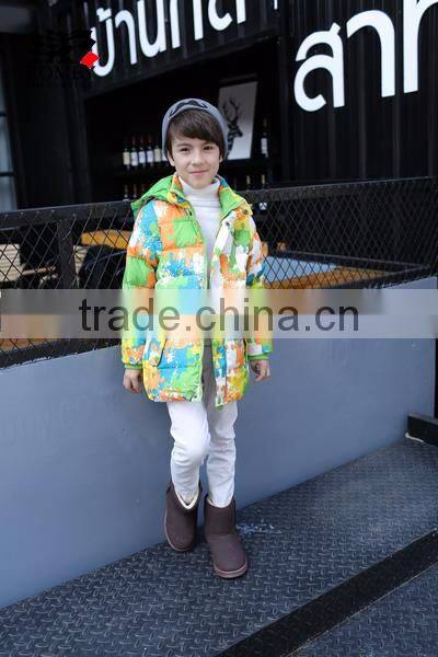 new design warm light down jacket for boys
