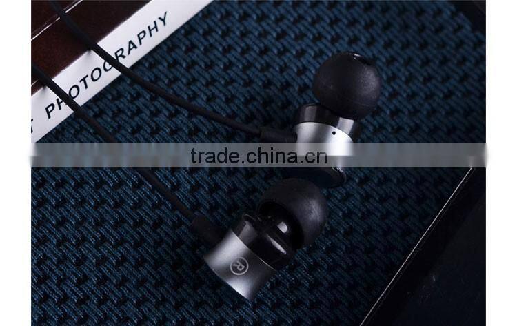 TOTU 2015 New product Mobile Phone Cheap Earphone with Mic