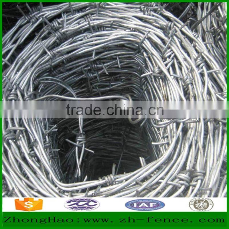 Hot dipped galvanized or PVC coated Barbed Wire Fencing farmland fence