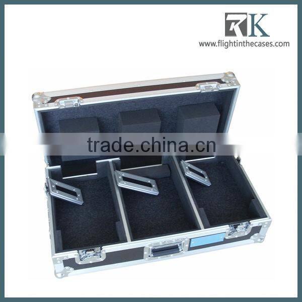 DJ mixer case for dj in a practical set with dynamic microphone in China factory