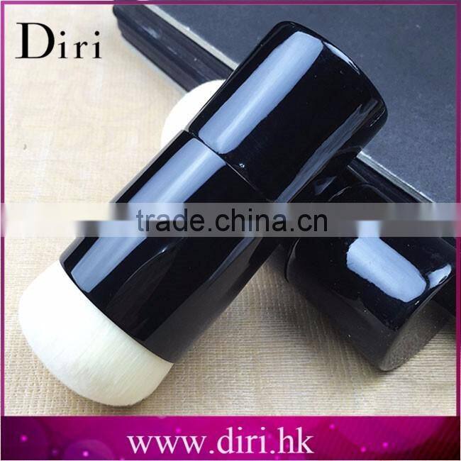 Hot single cosmetic makeup brush for travel