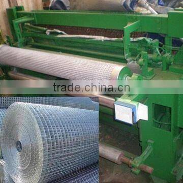 Automatic welded wire mesh machine