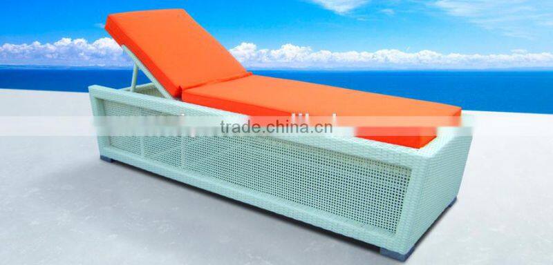 2017 Sigma SGS all weather outdoor high classic italian resin wicker chaise lounge chairs