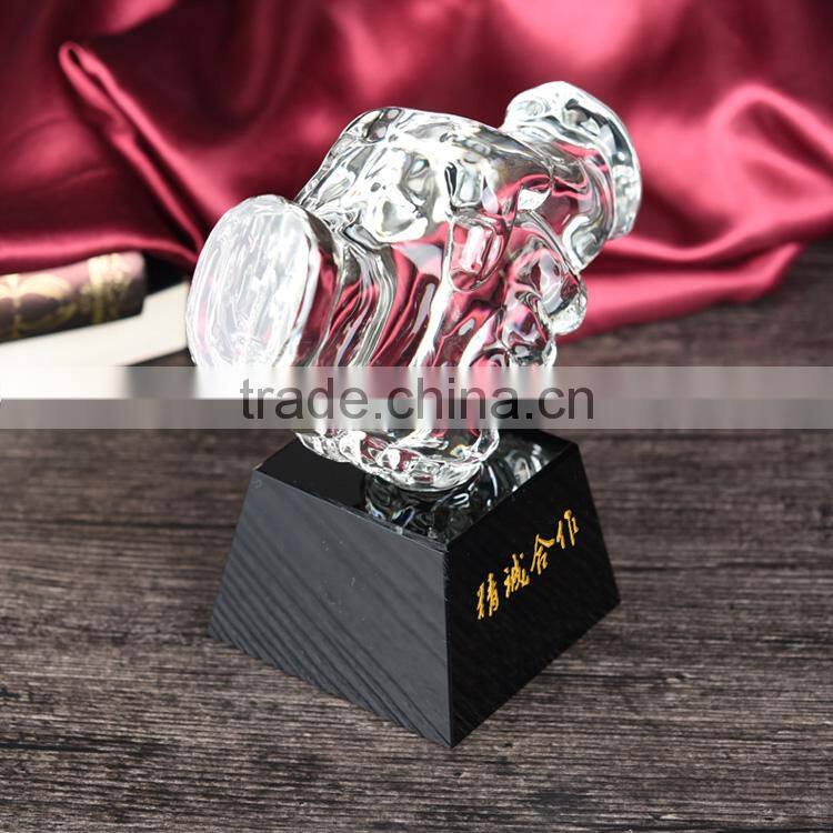 Jingyage top quality k9 crystal handshake trophy company souvenir crystal trophy business award gift crystal