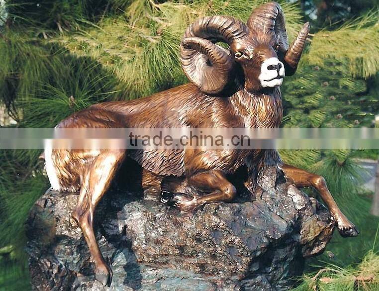 Garden Decor Bronze Casting Big Horn Sheep upon Rock Statue for Hot Sale