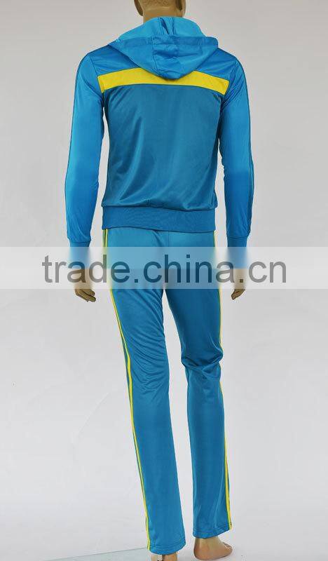 Female sports wear with mesh panel polytricot sets with hood