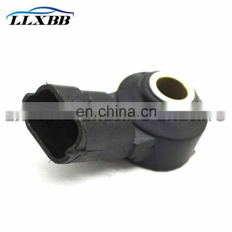 Engine Knock Sensor 0261231176 For GM Zafira Astra Opel Agila Porsche 261231176 93399899 55187820