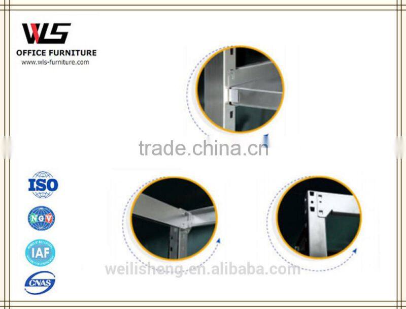 School reading table for kids