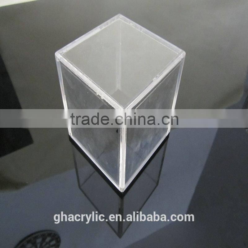 Smooth and high transparent acrylic square box