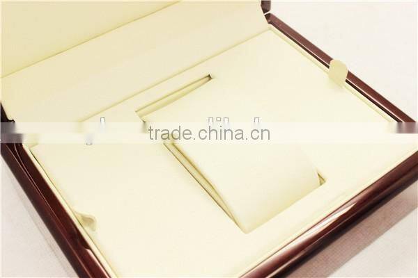 High gloss prevalent wood watch box