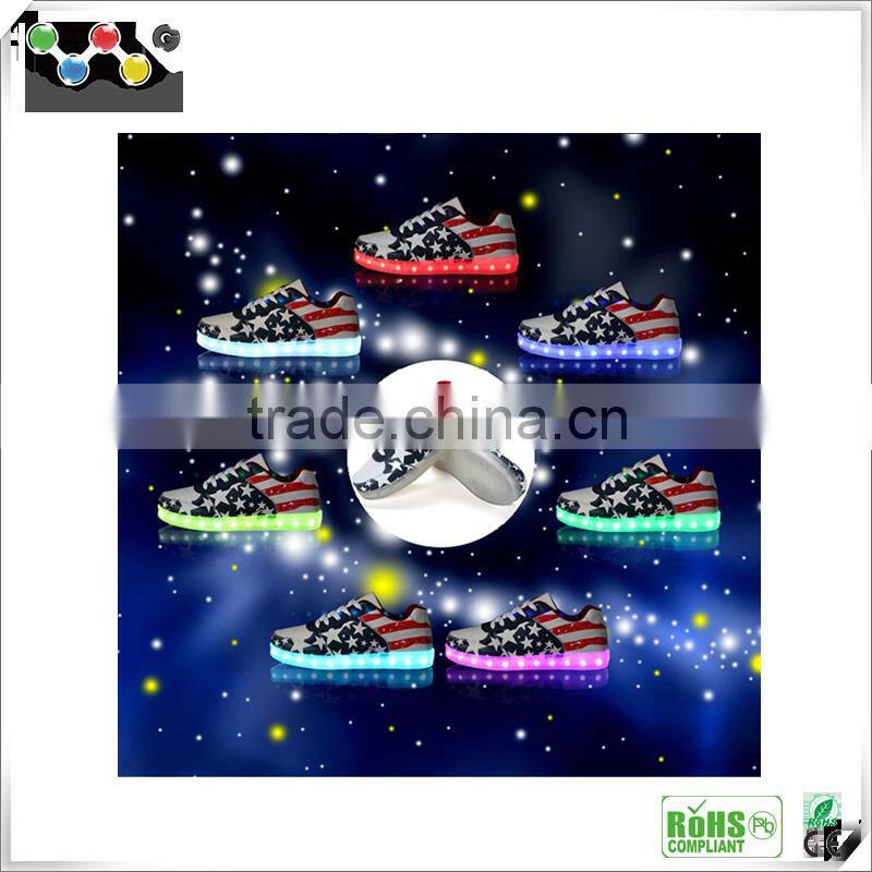 2016 Hot Selling Stars and Stripes LED Shoes Class Lovers Shoes