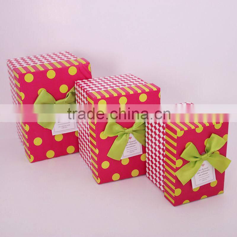 Wholesales Small mini gift boxes cardboard packaging with bow