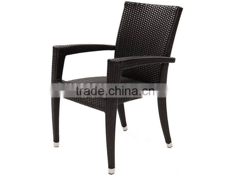 2017 Trade Assurance hot sale hideaway pe rattan handmade simple garden line table set designs