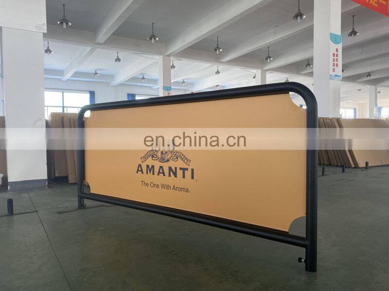High Quality Road Safety Breeze Barrier Metal Barriers Road Safety Products Outdoor Cafe Barricade