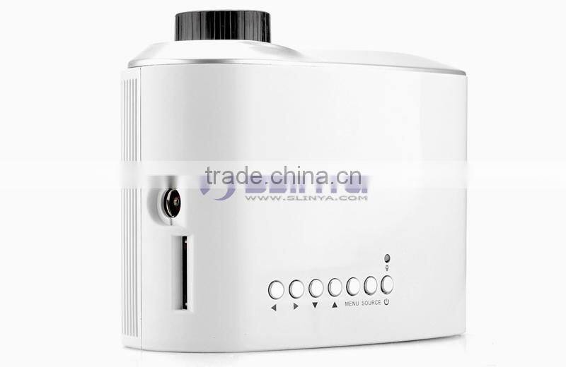 1.67 million Displayable Colors HD 1080P Projection 0.5 to 3.5 Meter 8S Mini Projector
