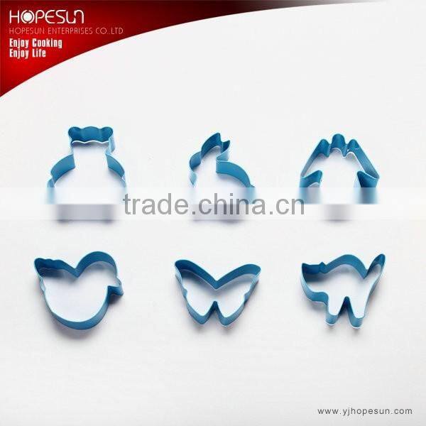 Newfangled 4pcs metal cookie cutter set wth biscuits chocolate molds set