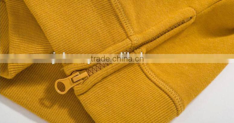 crewneck sweatshirt with pockets without hoodies