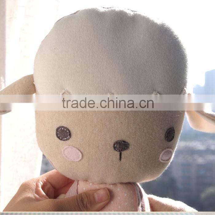 High quality hot selling customed nice plush white sheep doll for kids