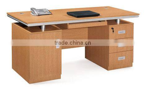 wooden computer desk/laptop desk with simple design