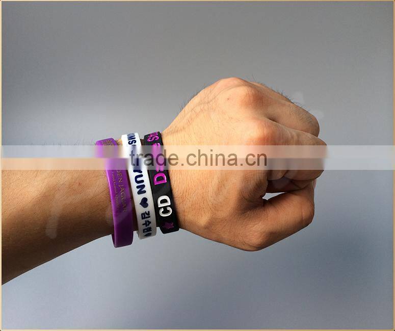 Advertising rubber band silicon bracelet with embossing and engraving