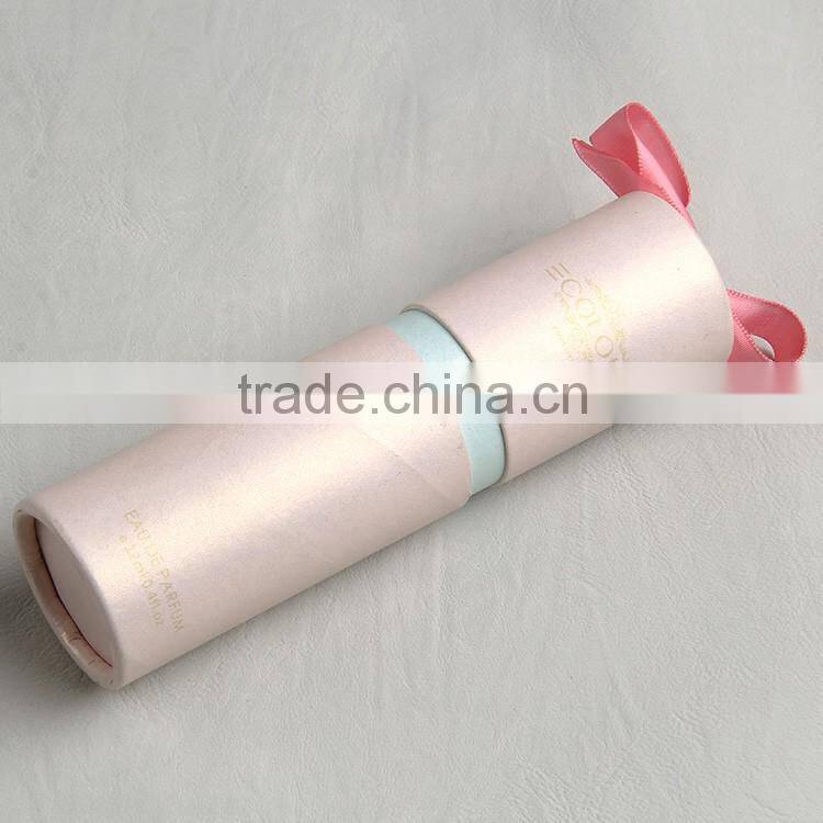 Round packaging box with double layers for calligraphy and painting