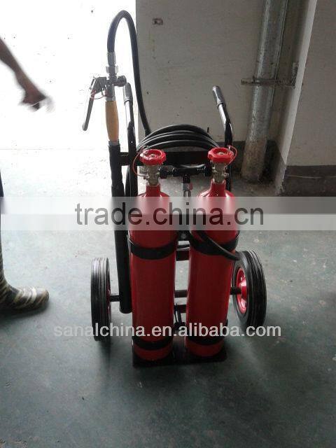 CO2 Wheeled Fire Extinguisher with EN1866-1 with Estintore Carrellato