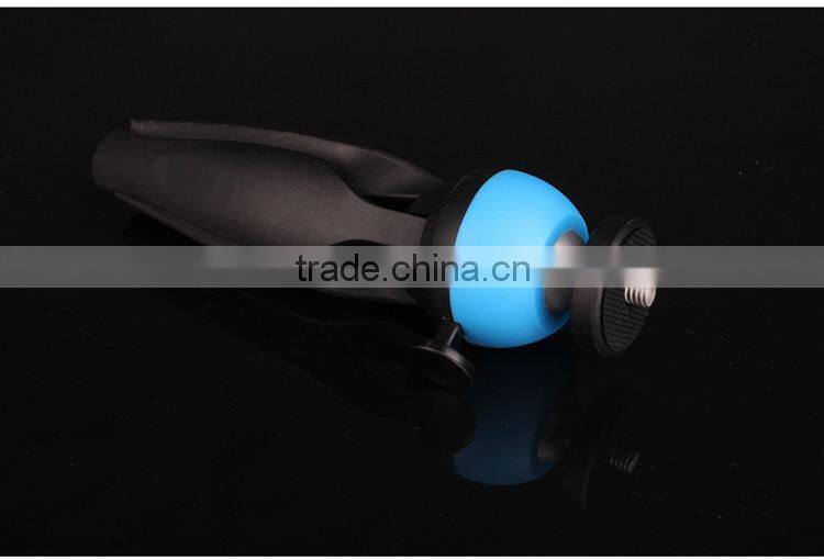 2016 new fashion type plastic mini tripod for christmas