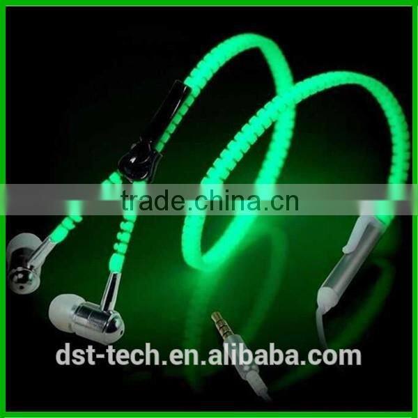 Cheap zipper glow in dark earphone for mobile phone PC