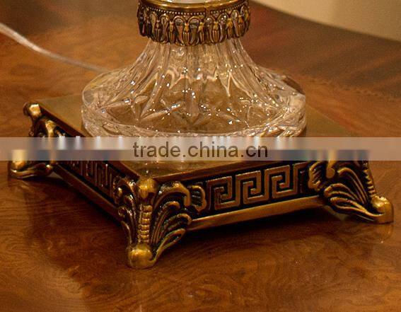 Vase design crystal body metal bottom table lamp with lampshade