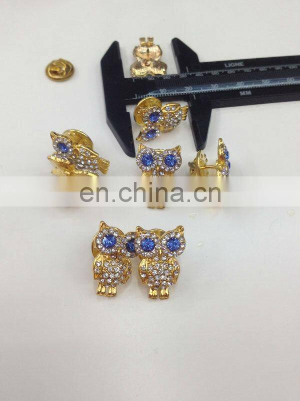cheap price hot sell fashion rihionestone tiger button nail on clothing or bags or shoes