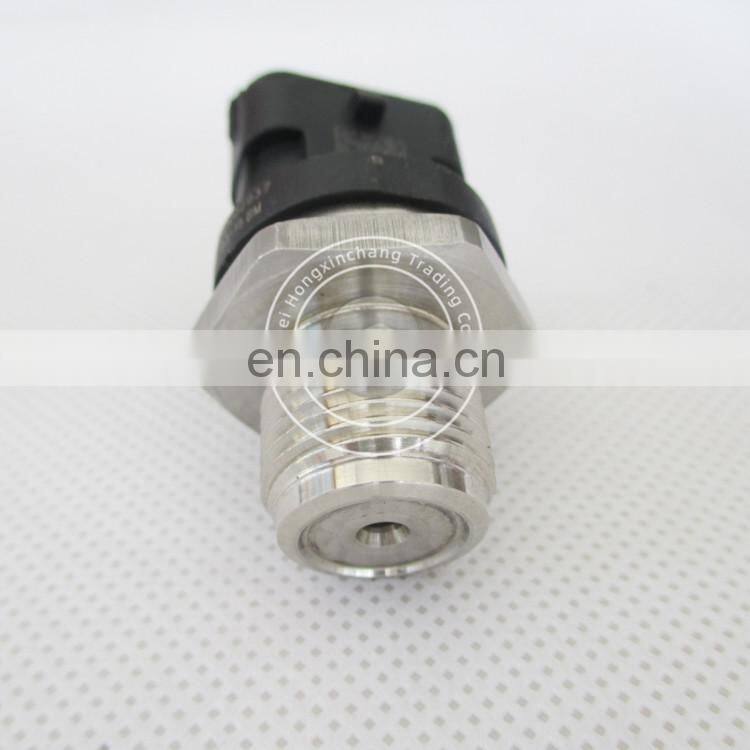 Machinery Parts QSB6.7 Diesel Engine Fuel Common Rail Pressure Sensor 0281002937
