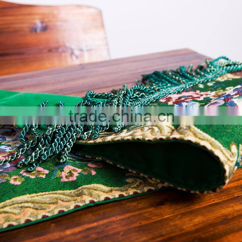 PLUS Fashionable new arrival table runners with beads and embroidery flower
