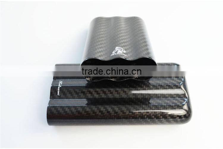 Guangzhou Caben Top Supplier Of Black Real Carbon Fiber Gloss Finish Cigar Travel Case 3 Tube cigar box With Facy box