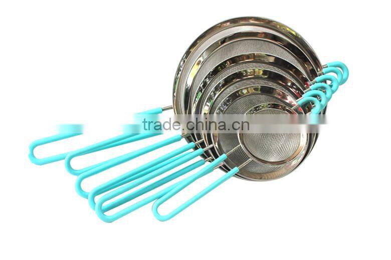 High Quality Stainless Steel Mesh Flour Sifter with Long silicone handle and Ear