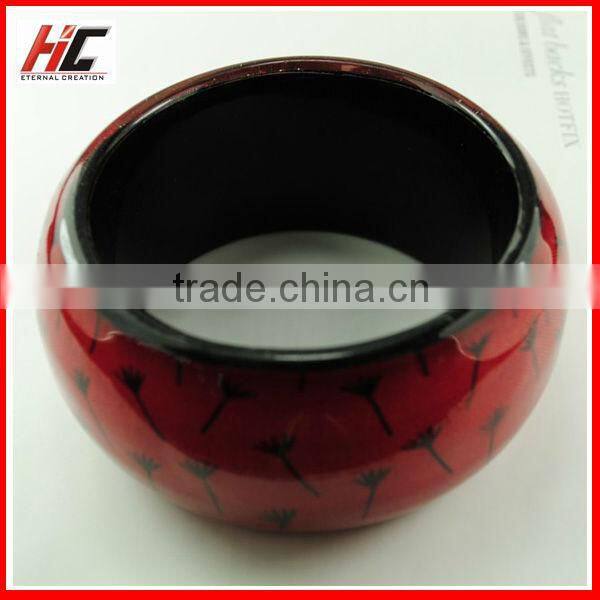 Best Promotion Gift Fashion New Design Polyester Resin Bangle