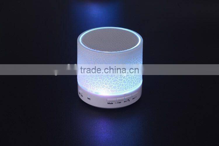 2016 New Arrival multifunctional 3W bluetooth speaker with wireless led bluetooth audio receiver
