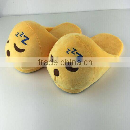 2015 hot selling wholesale plush emoji shoes