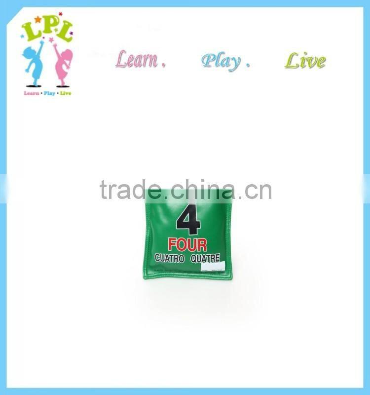 2016 Hot sale kid toy mini soft toy square number bean bag