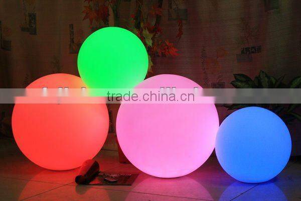White plastic shell rechargeable waterproof colorful led ball