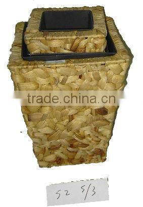 Round water hyacinth w/metal flower planter/pot