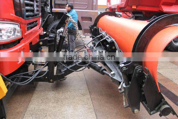 2014 new sinotruk howo snow sweeper 336HP for sale