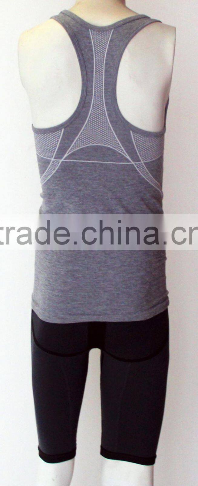 latest fashion seamless mens tank top