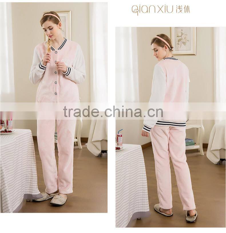 Hot Selling Qianxiu Fashion Flannel Baseball Neck Design Men Sleepwear