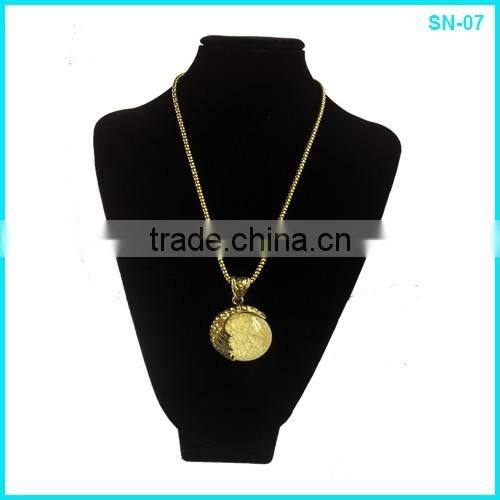 2016 Trendy Chunky Design Accessories Zinc Alloy Rhinestone Green Zircon Necklace With Gold Bohemian Chain