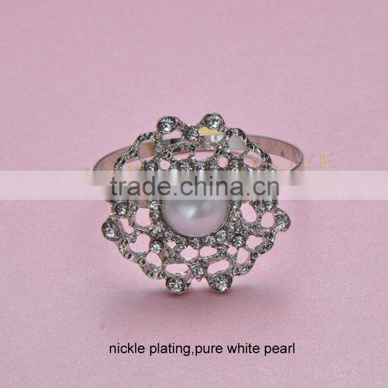 (M0456-ring) 100pcs/lot Elegant Wedding Flower Rhinestone Napkin Rings,34mm diameter ,40mm ring ,nickle plating,pure white pearl